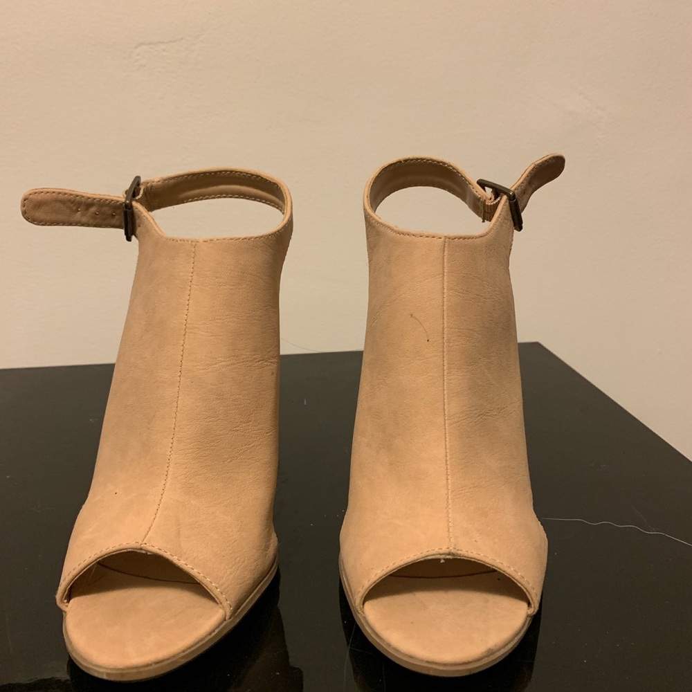 Open toe suede wooden heels